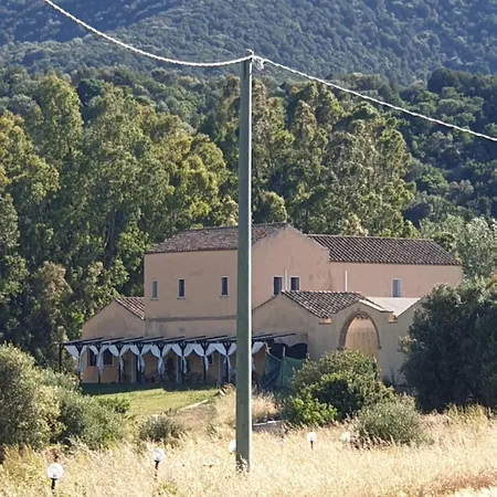 Villino Elena Κατάλυμα σε φάρμα Piscinas
